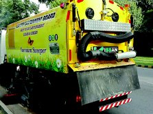 Vacuum Road Sweeping graphic